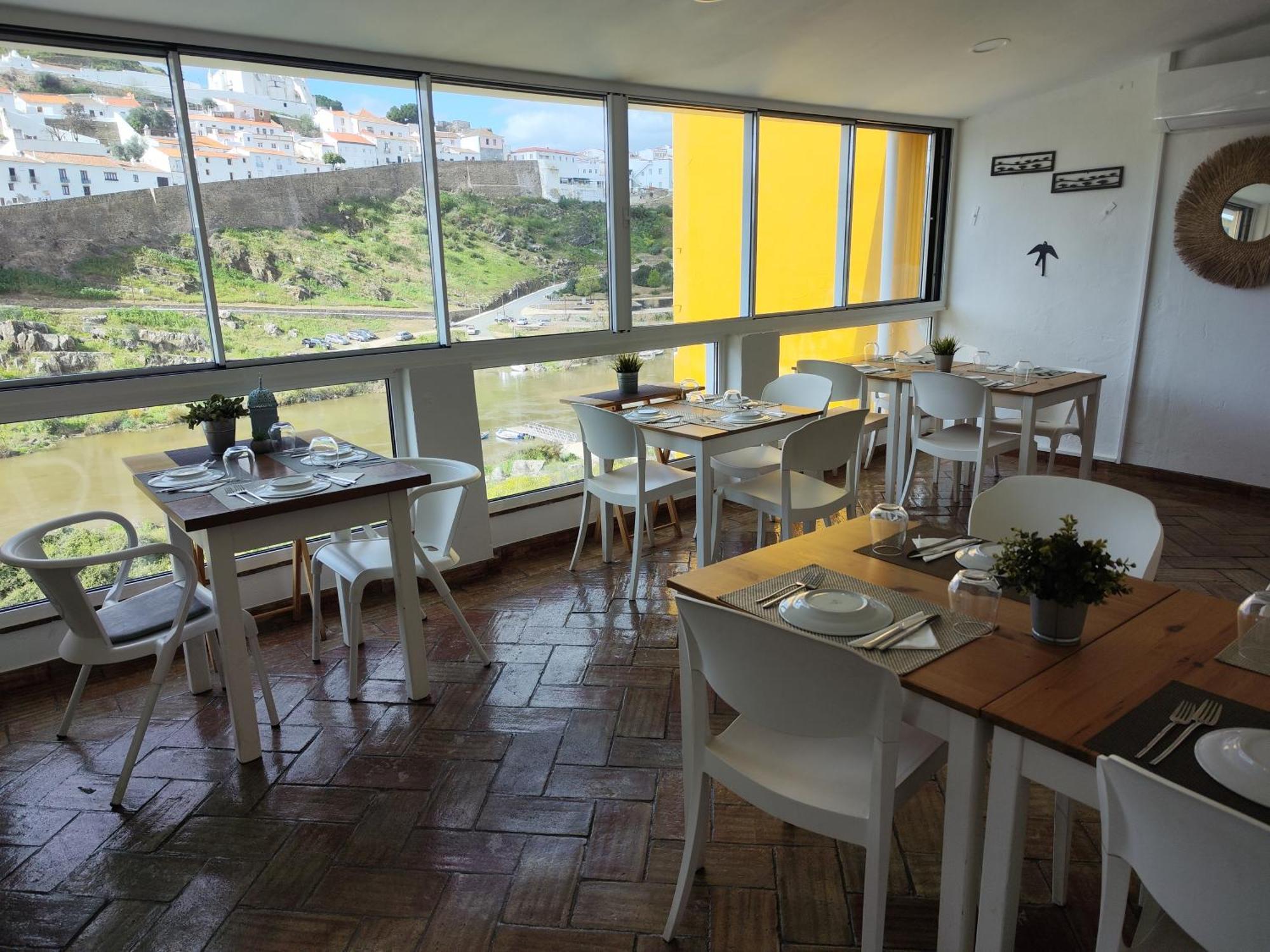 Casa da Tia Amalia Hostel Mertola Bagian luar foto